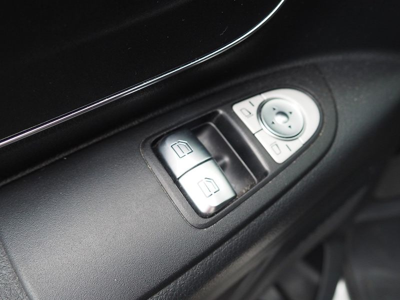 Mercedes-Benz Vito (2020) 250d 140 kW, Webasto, Automat - fotka 17 z 30