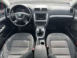 Škoda Octavia (2012) 1.6 TDi, 2.maj,ČR, servis - náhled 8