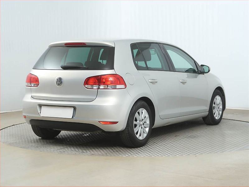 Volkswagen Golf (2012) Comfortline 1.2 TSI, Navi - fotka 5 z 14