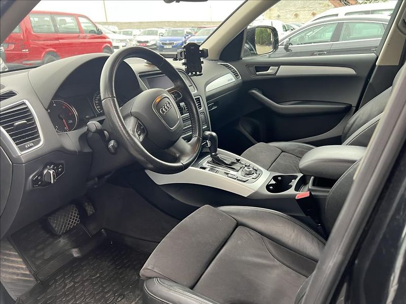 Audi Q5 3,0 TDI QUATTRO 176 kW TAŽNÉ - fotka 11 z 21