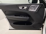 Volvo XC60 B6 AWD R-DESIGN AUT  - náhled 7