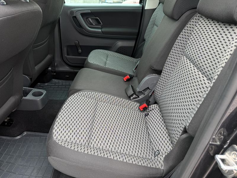 Škoda Roomster 1.2TSi 63kW - fotka 15 z 16
