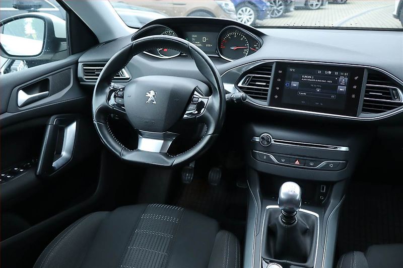 Peugeot 308 (2015) 2.0 BlueHDi, Serv.kniha, Navi - fotka 7 z 25