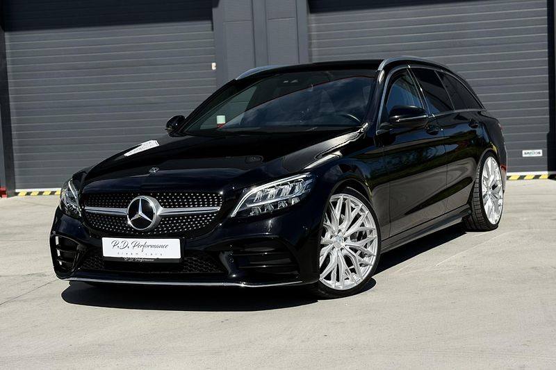 Mercedes-Benz Třídy C (2020) C 220d 4Matic AMG Line - fotka 10 z 81