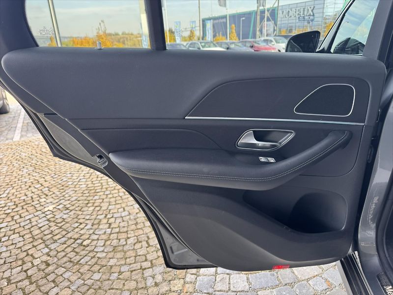 Mercedes-Benz GLE 350de 4MATIC - fotka 22 z 34