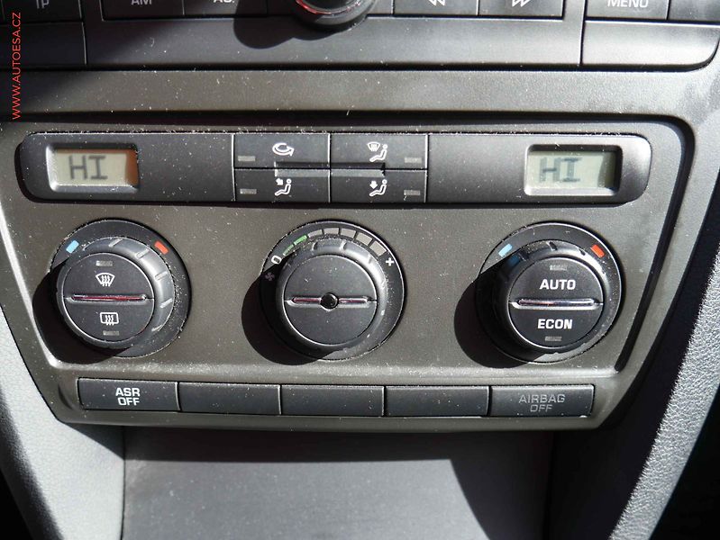 Škoda Octavia (2007) 1.9TDi, ČR, Elegance, TZ - fotka 15 z 16