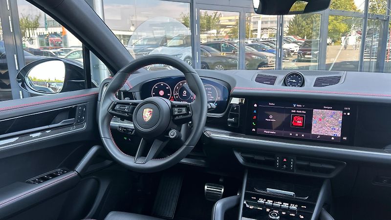 Porsche Cayenne S Coupe E3 II - fotka 27 z 30