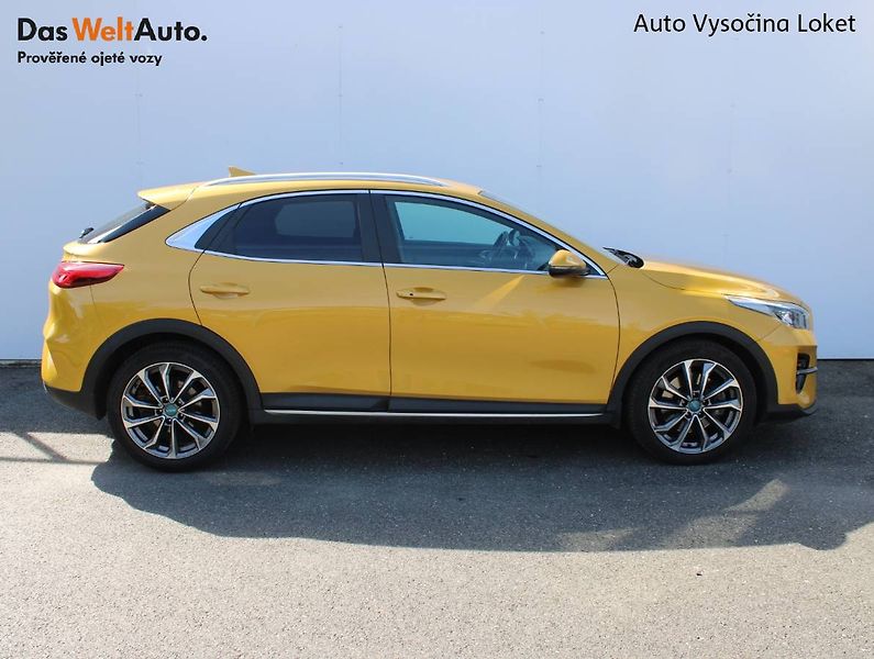 Kia XCeed (2020) 1.6 T-GDI 150kW automat LED - fotka 24 z 32