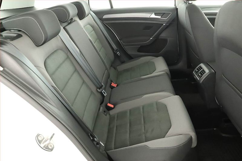 Volkswagen Golf (2020) Marathon Edition 1.5 TSI, ČR - fotka 7 z 15