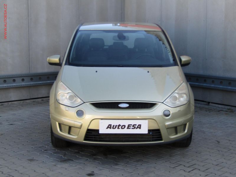 Ford S-MAX (2006) 2.0 TDCi, AC, kůže - fotka 2 z 19