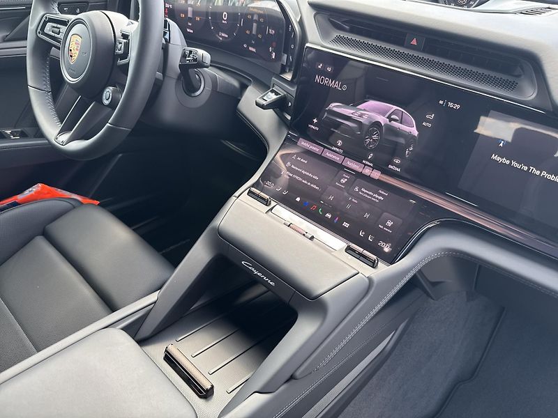 Porsche Cayenne X1ABB1 S Electric - fotka 18 z 30