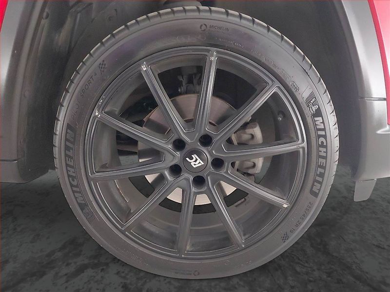 Jeep Compass (2024) 1.5 Turbo e-Hybrid - fotka 15 z 18