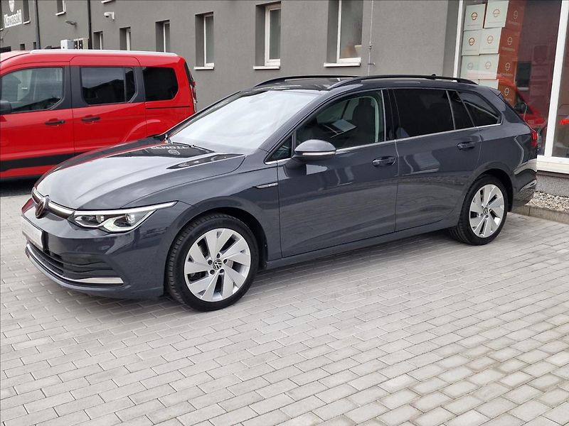 Volkswagen Golf 2.0TDI 110kW DSG Style, 1.Maj - fotka 6 z 50