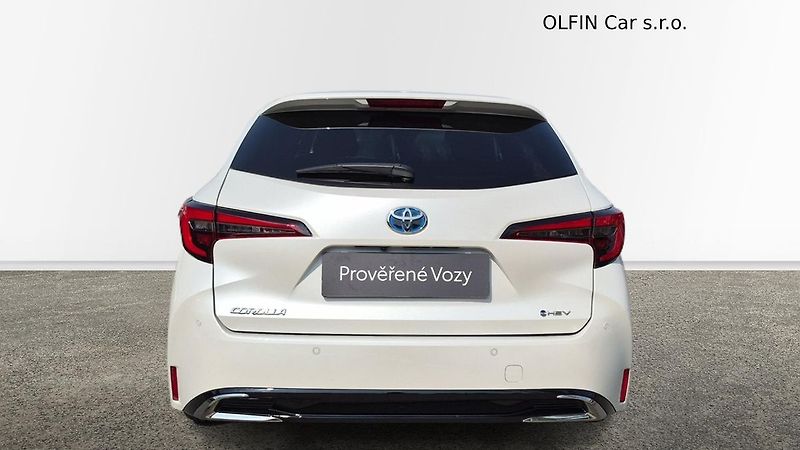 Toyota Corolla 1.8 HEV e-CVT Style - fotka 8 z 26