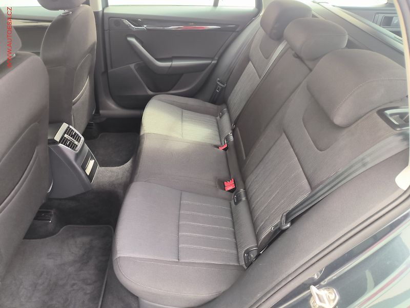 Škoda Octavia (2019) 1.5 TSi, ČR, DSG, LED, park - fotka 10 z 22