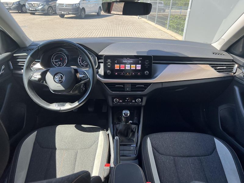 Škoda Scala (2021) 1,5TSi 110kW STYLE - fotka 19 z 34