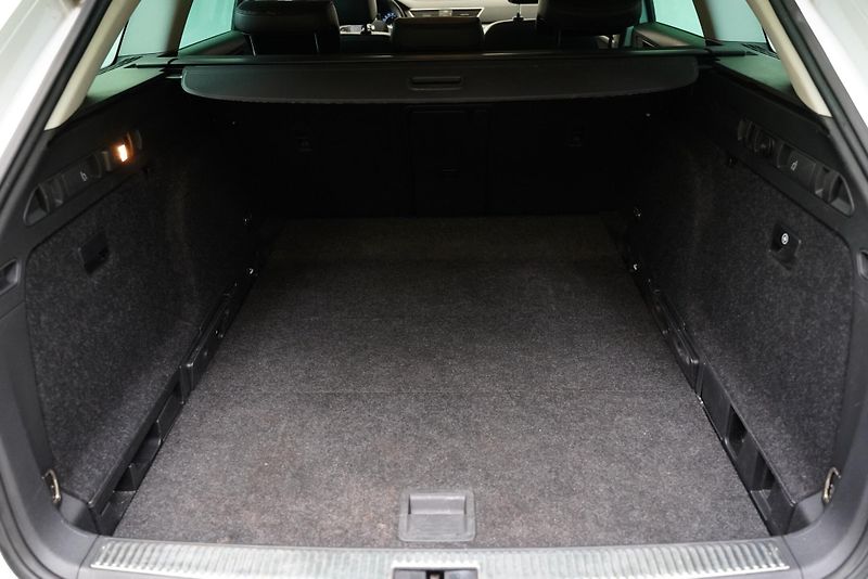 Škoda Superb - fotka 25 z 26