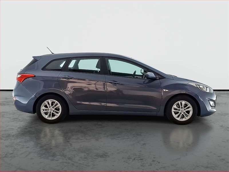 Hyundai i30 (2012) 1.6 MPI, Tempomat - fotka 6 z 15