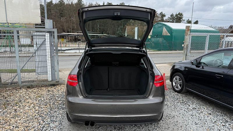Audi A3 (2011) 1.4TFSi 92kW REZERVOVANO - fotka 23 z 25