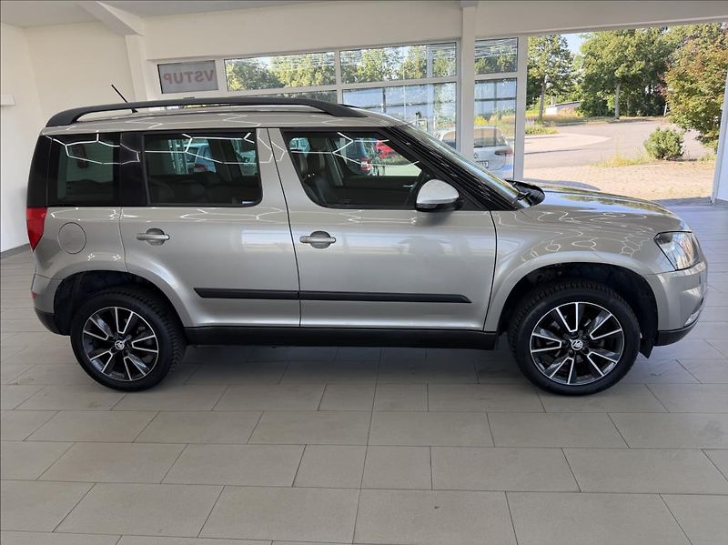 Škoda Yeti 2,0 TDi Outdoor 4x4, xeno/LED - fotka 7 z 33