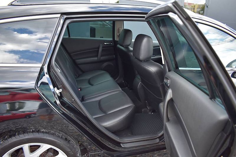Mazda 6 2,5 16V    SPORT+,BOSE,1.M,TOP - fotka 19 z 22
