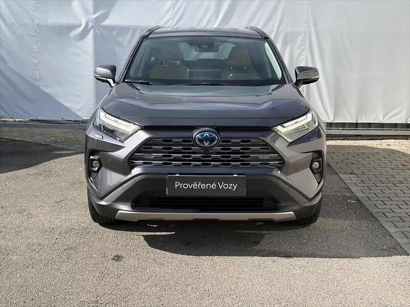 Toyota RAV4 2,5 Executive, 4x4, Tažné - fotka 2 z 24
