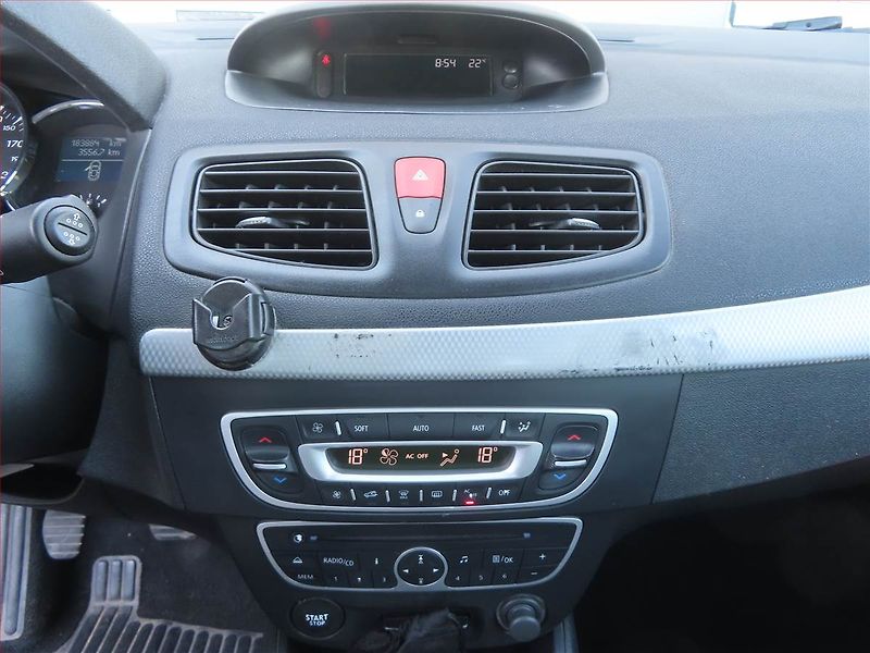 Renault Fluence (2010) 1.6 16V, po STK, udržované - fotka 17 z 17