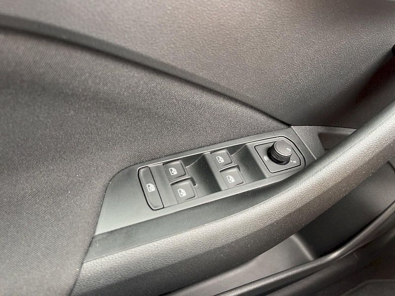 Škoda Kamiq (2025) 1.0 TSI 85 kW Selection - fotka 20 z 30