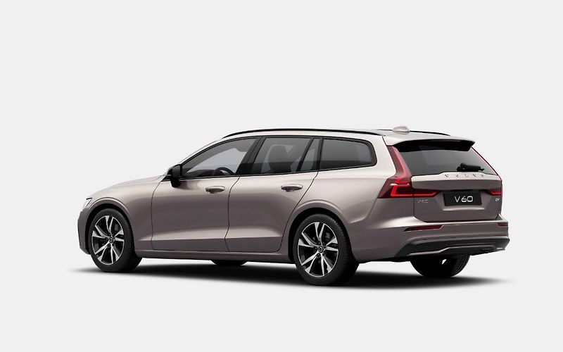 Volvo V60 (2026) B4 AUT DARK PLUS - fotka 6 z 11