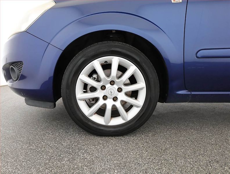 Opel Zafira (2008) 1.8, 7 míst, po STK, Tažné - fotka 18 z 18