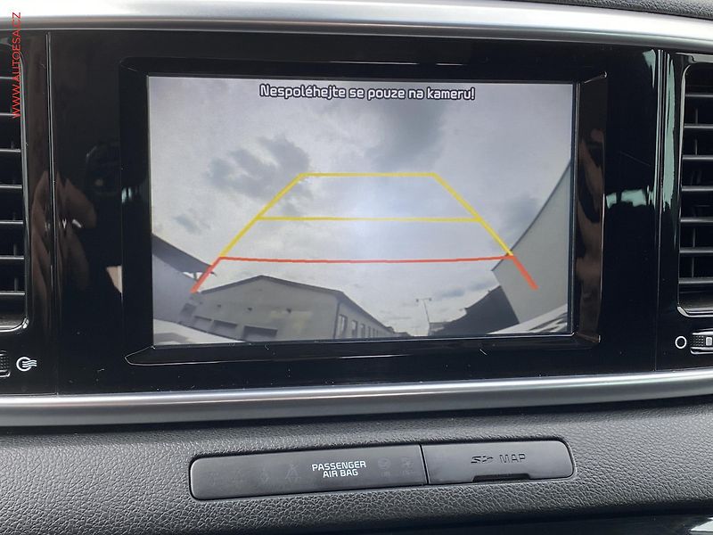 Kia Sportage (2019) 1.6 T-GDi, 2.maj,ČR, AC - fotka 16 z 17