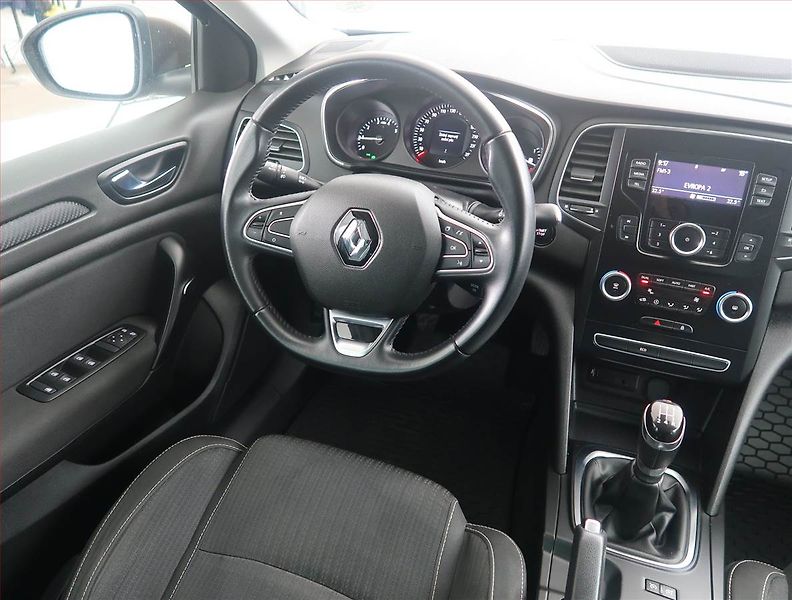 Renault Mégane (2017) 1.6 SCe, Serv.kniha, Tempomat - fotka 7 z 15