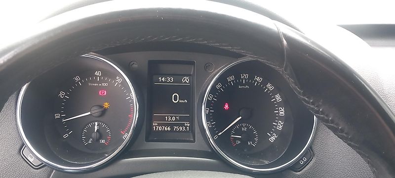 Škoda Yeti 1.2 TSI Active - fotka 15 z 27