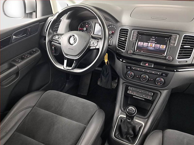 Volkswagen Sharan (2017) 2.0 TDI BMT, 4X4, 7 míst - fotka 7 z 20