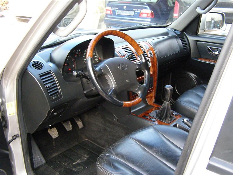 Hyundai Terracan 2,9   100000KM TOP - fotka 15 z 31