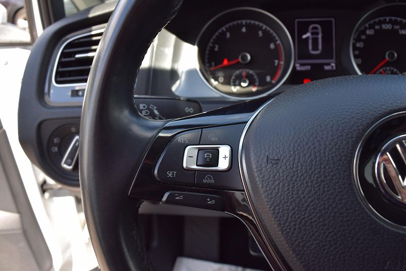 Volkswagen Golf Variant (2018) 1.4TSI 92kw CLBMT TAŽ NAVI APP - fotka 29 z 44