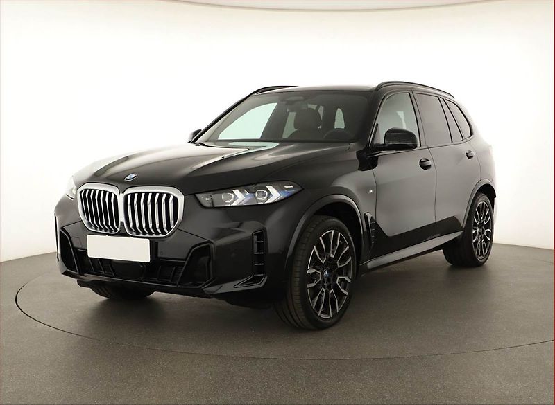 BMW X5 (2024) xDrive30d, M Paket, ventilace - fotka 2 z 28
