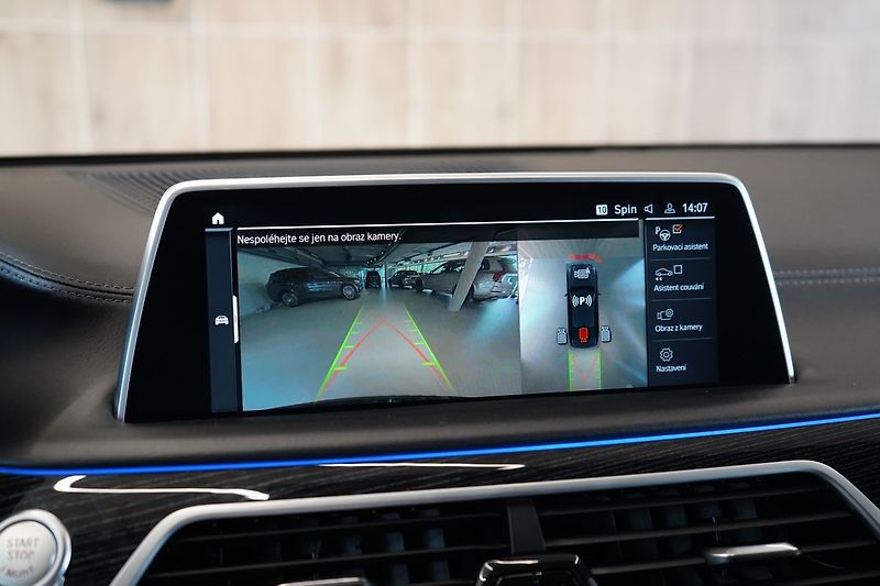 BMW Řada 7 740d xDrive, Nezávislé,HUD,PPF - fotka 34 z 47