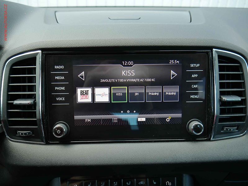 Škoda Karoq (2018) 1.6 TDi, ČR, LED, AC, TZ - fotka 16 z 19