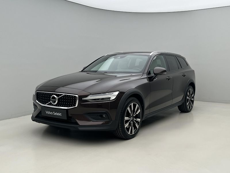 Volvo V60 CC B4 AWD PRO AUT CZ - fotografie inzerátu