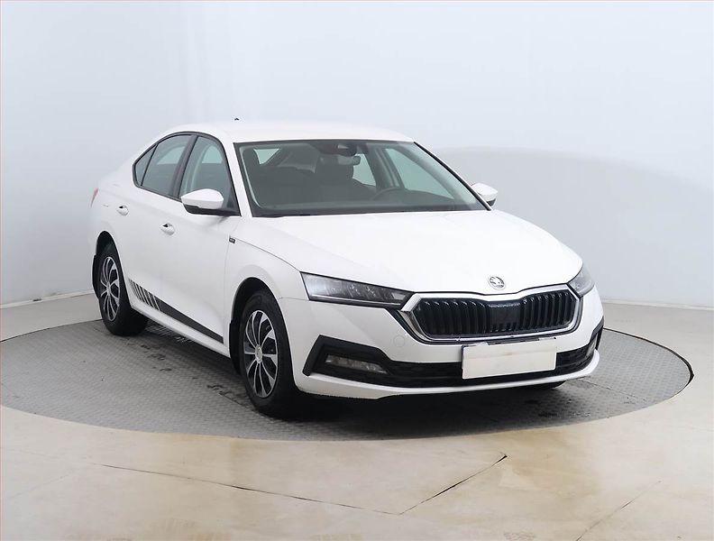 Škoda Octavia (2023) 1.5 TSI e-tec - fotka 1 z 14
