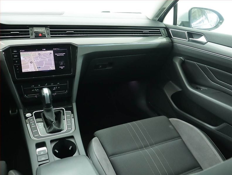 Volkswagen Passat (2022) Alltrack 2.0 TDI - fotka 8 z 17