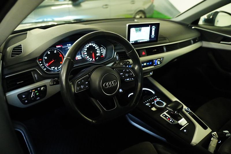 Audi A4 - fotka 14 z 30