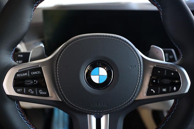 BMW X7 M60i xDrive - fotka 11 z 18