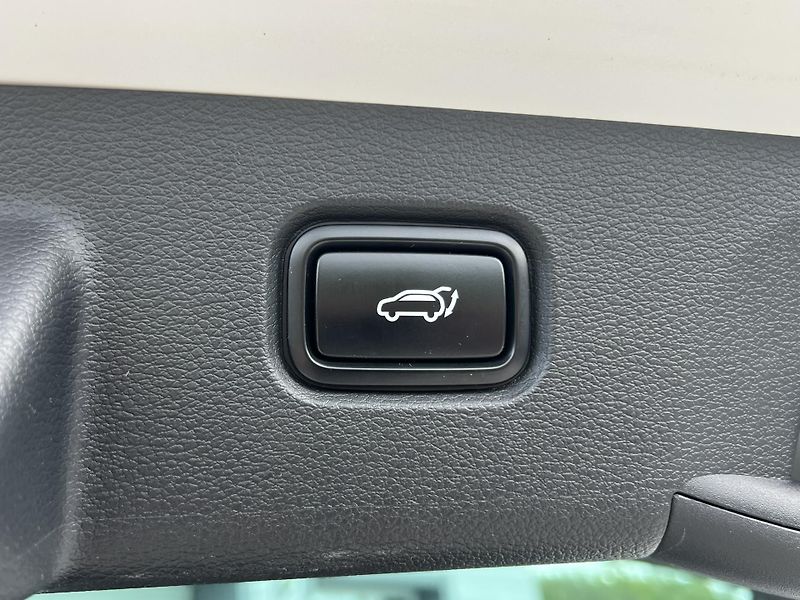 Kia Sportage (2023) 1.6T-GDI 169kW 4x4 AT TOP - fotka 25 z 28