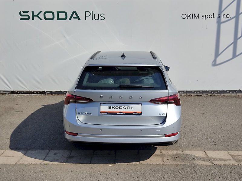 Škoda Octavia (2023) Combi Ambition Plus 2,0 Tdi 11 - fotka 30 z 33