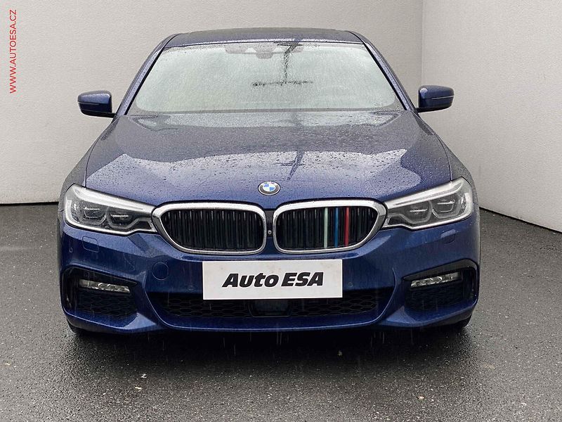 BMW Řada 5 (2017) 3.0d 530d xDrive, ČR, AT - fotka 2 z 24