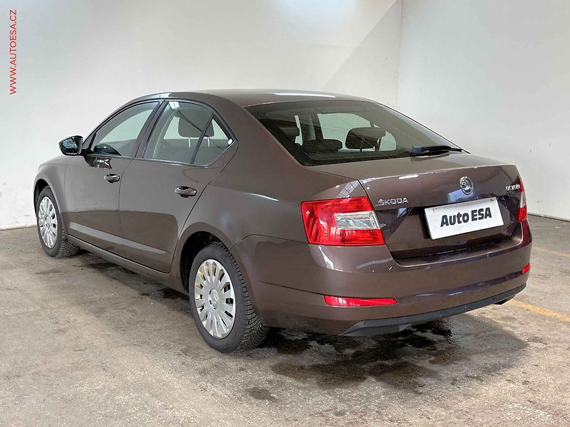 Škoda Octavia (2014) 1.2, AC - fotka 6 z 14