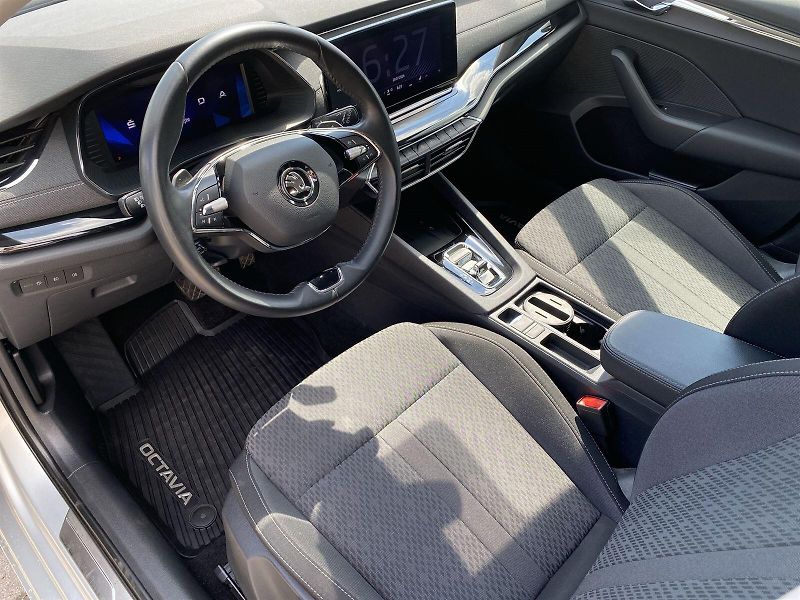 Škoda Octavia (2024) Combi 2.0 TDI DSG Style + - fotka 7 z 34