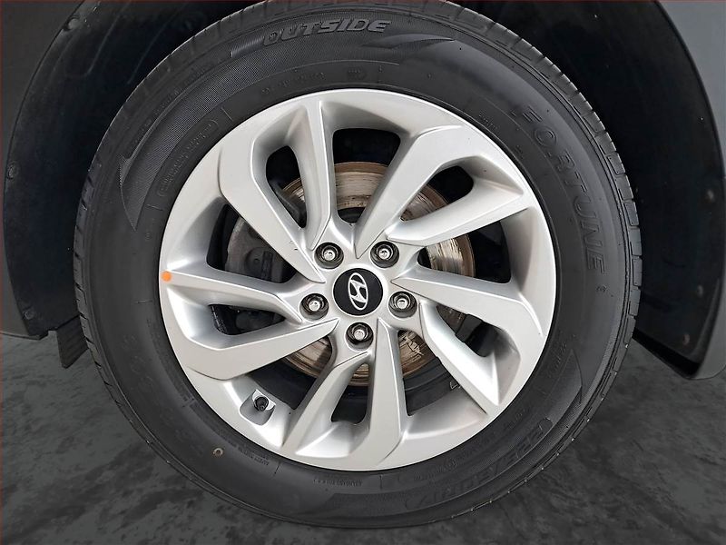 Hyundai Tucson (2018) 1.7 CRDi, Serv.kniha, Navi - fotka 15 z 18